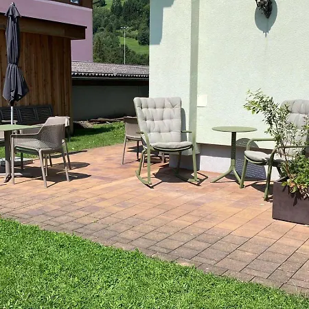 Guest house Eschenhof 2*